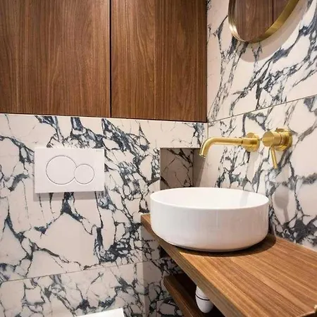 Cosy Studio In The Heart Of Montmartre *